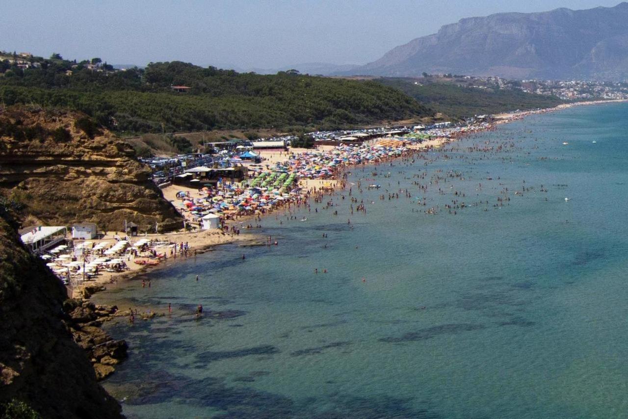 La Stanza Vicino Al Mare , Una Camera Da Letto E Bagno Con Balcone Vista Mare Balestrate Exterior foto