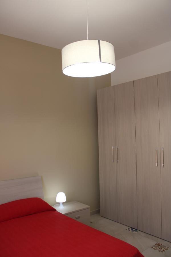 La Stanza Vicino Al Mare , Una Camera Da Letto E Bagno Con Balcone Vista Mare Balestrate Exterior foto